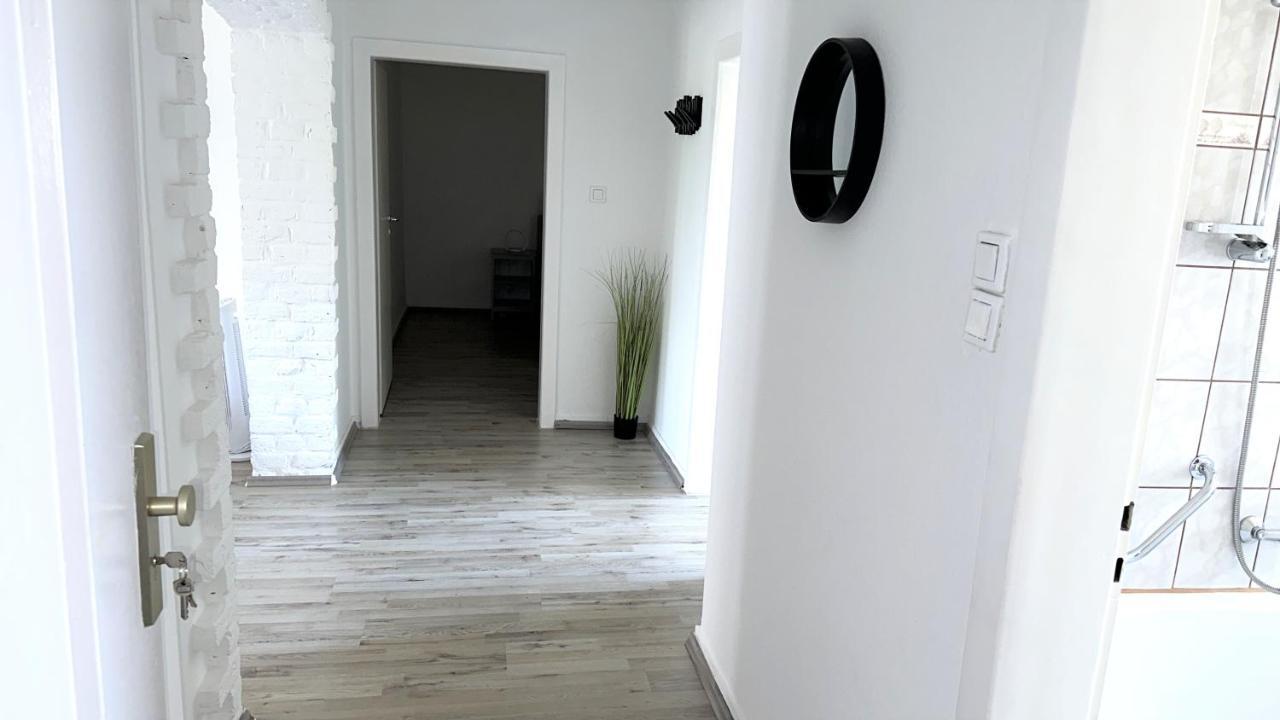 Theox Apartment No 8 - 90Qm Mit 2 Schlafzimmern Und 5 Betten Duisburg Exterior photo